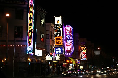 Spielhllen und Strip Clubs gibt es am Broadway