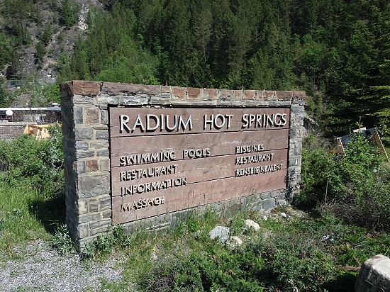 Radium Hot Springs