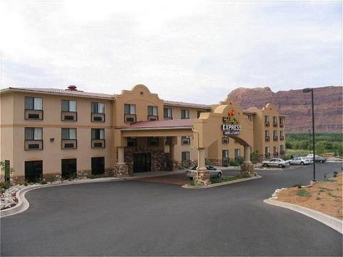 Holiday Inn Express Hotel & Suites Moab  