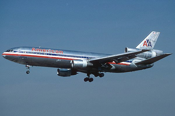 American Airlines DC 10