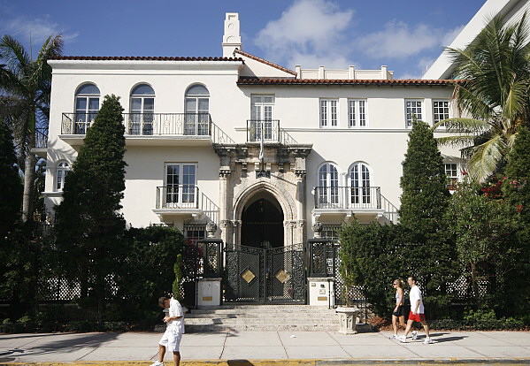 Versace Villa