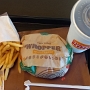 18.8.2023 - Whopper with Cheese Menu bei Bruger King in Oslo<br />147,00 NOK = 13,08 €