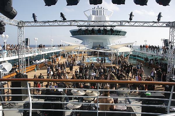 Majesty of the Seas - Pool Stage