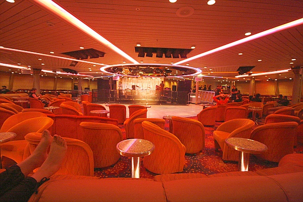 Majesty of the Seas - Spectrum Lounge