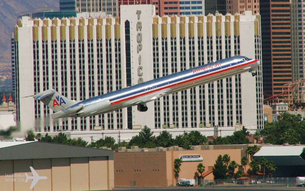AA McDonnell Douglas MD-83 - N9629H2 AA McDonnell Douglas MD-83 - N9629H2
