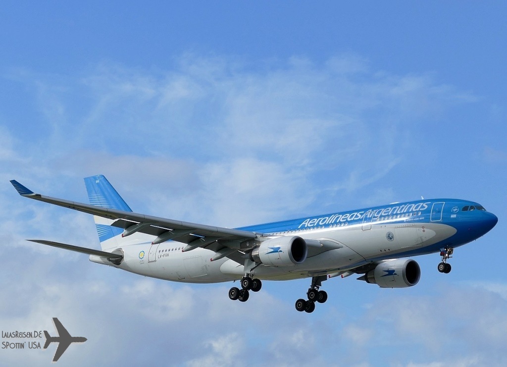 Aerolineas Argentinas - Airbus A330-202 - LV-FVH