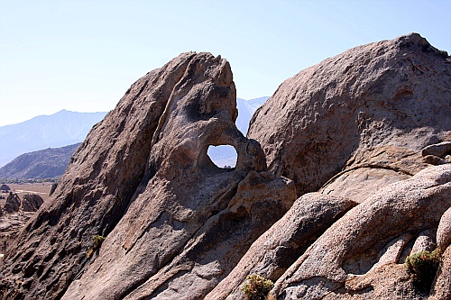 Alabama Hills - behind the Heart Arch Alabama Hills - behind the Heart Arch