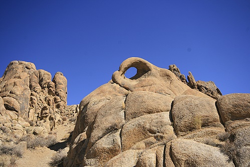 Alabama Hills - Eye of the Alabama Alabama Hills - Eye of the Alabama