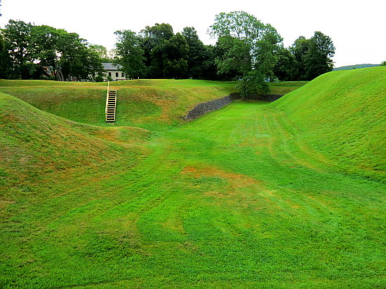 Annapolis Royal - Fort Anne Annapolis Royal - Fort Anne