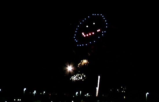 Feuerwerk beim Balloon Fiesta Albuquerque Feuerwerk beim Balloon Fiesta Albuquerque
