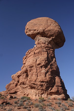 Balanced Rock - Arches Park