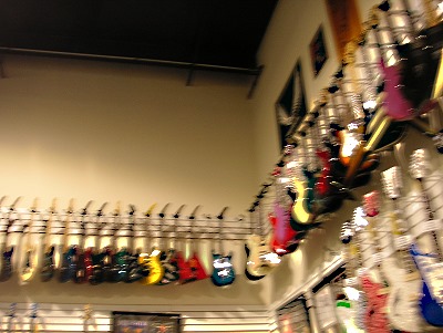 Schöner als ein Outlet Center - Gitarren - Gitarren.... Schöner als ein Outlet Center - Gitarren - Gitarren....