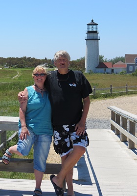 Cape Cod Light - im Hintergrund.