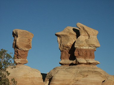 Devil's Garden - Hole-in-the-Rock-Road