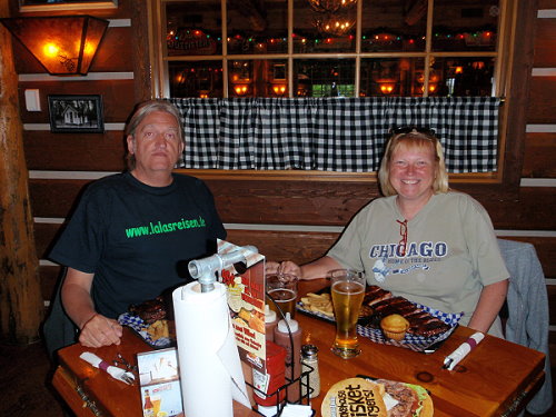 Rippchen essen bei Famous Dave's Rippchen essen bei Famous Dave's