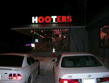 Hooters Fort Myers
