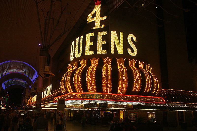 4 Queens Fremont Street 4 Queens Fremont Street