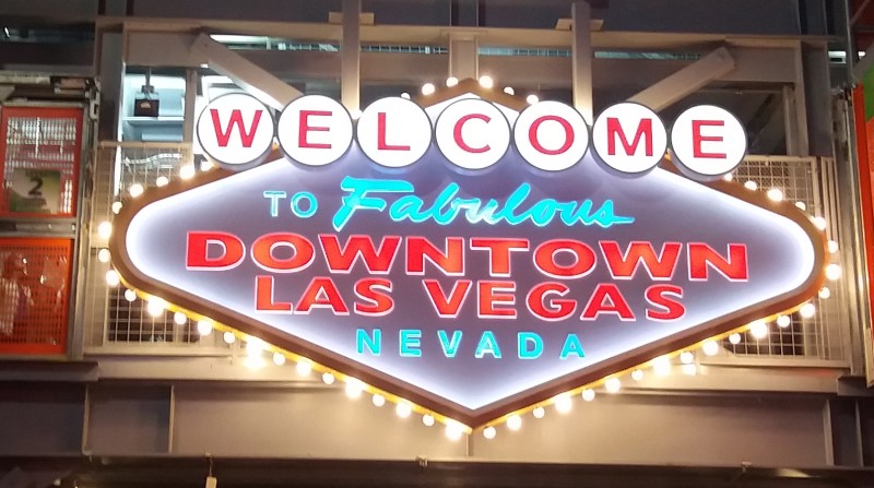 Welcome to the Fabulous Downtown Las Vegas Welcome to the Fabulous Downtown Las Vegas