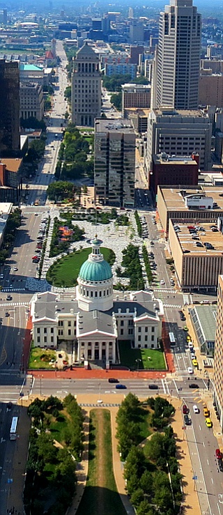 Blick aus dem Gateway Arch auf St. Louis Blick aus dem Gateway Arch auf St. Louis