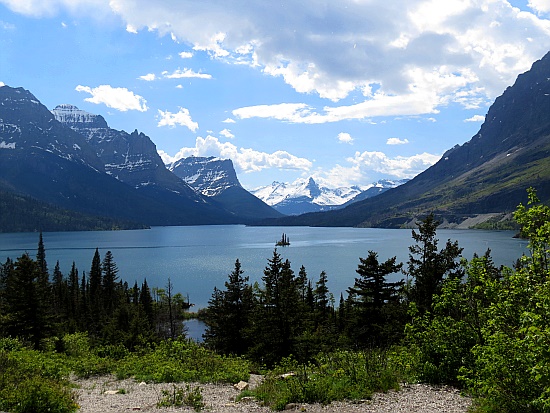 Glacier National Park - Wild Goose Island Overlook Glacier National Park - Wild Goose Island Overlook