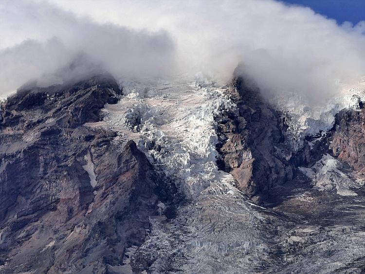 Mount Rainier National Park  Nisqually Glacier?