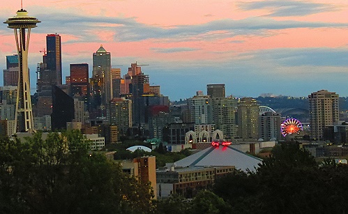 Seattle Great Wheel vom Kerry Park aus gesehen