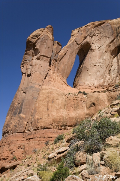 Los Gigantes Arch