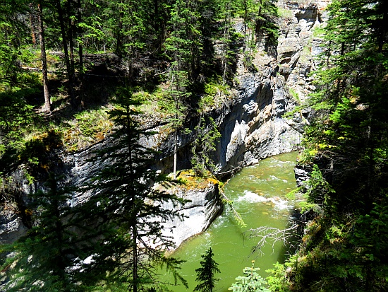 Maligne Canyon