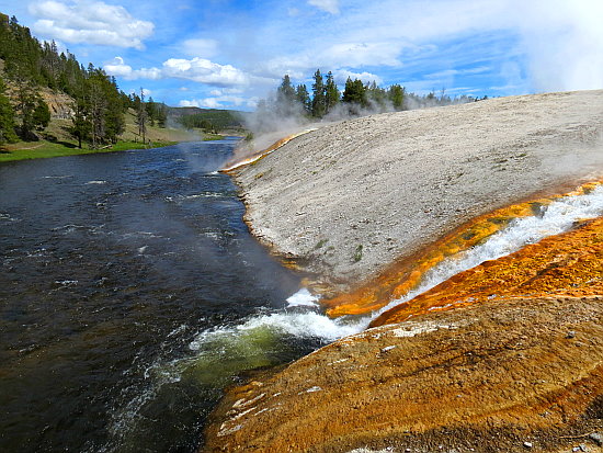 Midway Geyser Basin Midway Geyser Basin