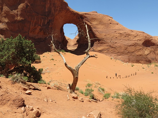 Monument Valley - Ear of the Wind Monument Valley - Ear of the Wind