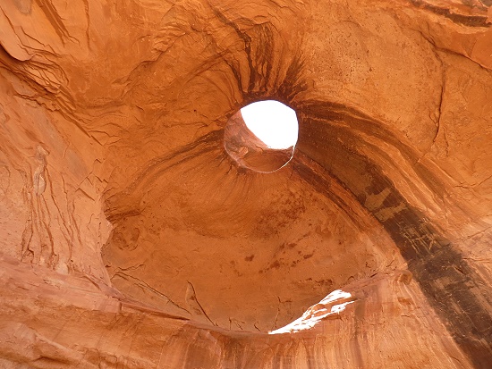 Monument Valley - Big Hogan Monument Valley - Big Hogan