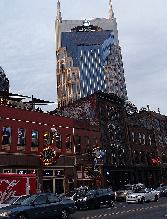 Nashville - Broadway und Batman House