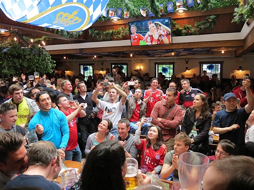 Hofbräuhaus New York - Champions League Finale Hofbräuhaus New York - Champions League Finale