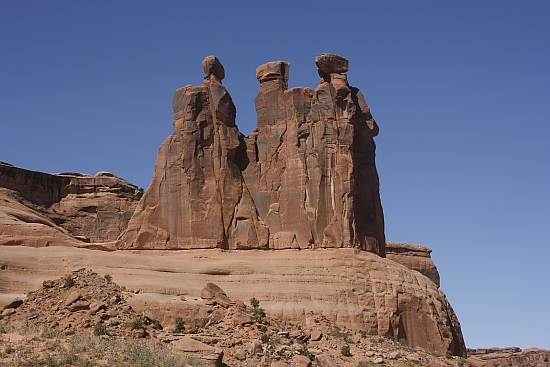 The 3 Gossips The 3 Gossips