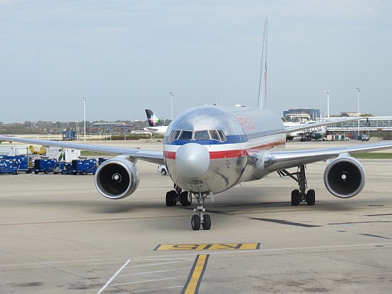 American Airlines Boeing 767-323ER American Airlines Boeing 767-323ER