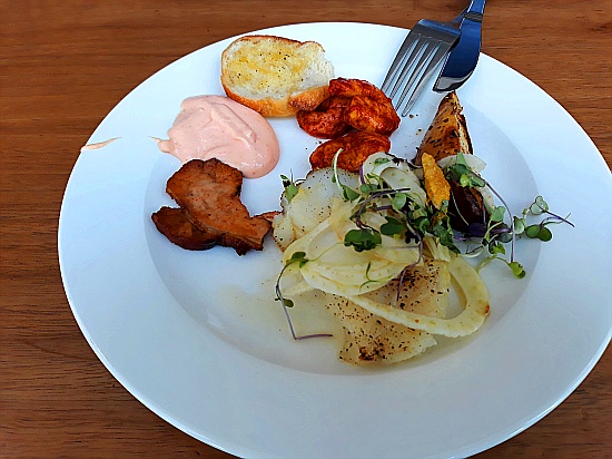 Lounge Buffet um 17:19 Lounge Buffet um 17:19
