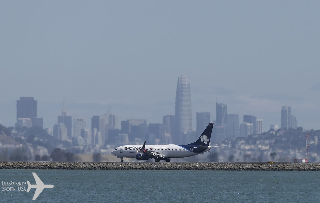 AeroMexico - Boeing 737-852 - XA-ADT