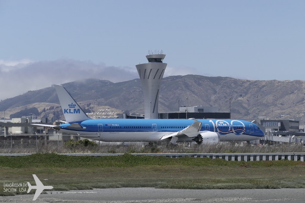 KLM - Boeing 787-10 Dreamliner - PH-BKA/Oranje Bloesem / Orange Blossom  "KLM 100 Years" special colours