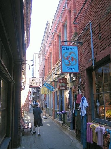 Fan Tan Alley - Victoria Fan Tan Alley - Victoria