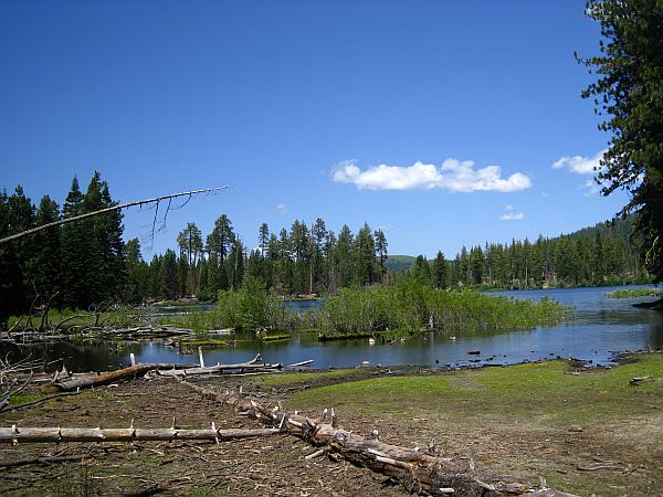 Manzanita Lake Manzanita Lake