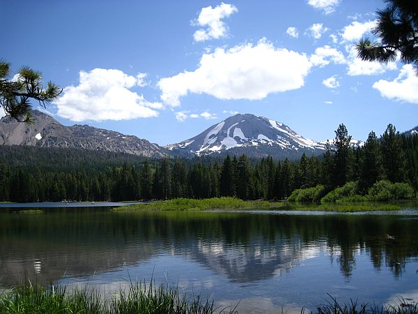 Manzanita Lake Manzanita Lake