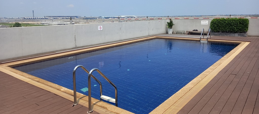 Miracle Suvarnabhumi Airport Hotel  Rooftop