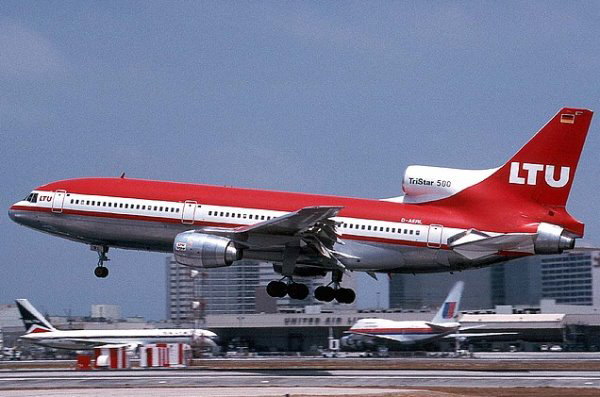 LTU Lockheed L-1011-500