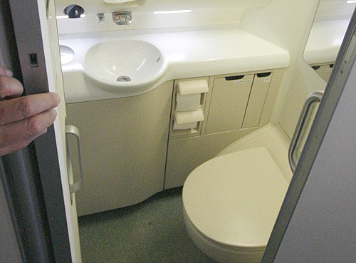 Emirates A 380 - Toilette