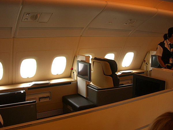 Lufthansa A 380  First