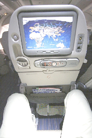 Singapore Airlines A 380 - Sitzplatzabstand und Entertainment System