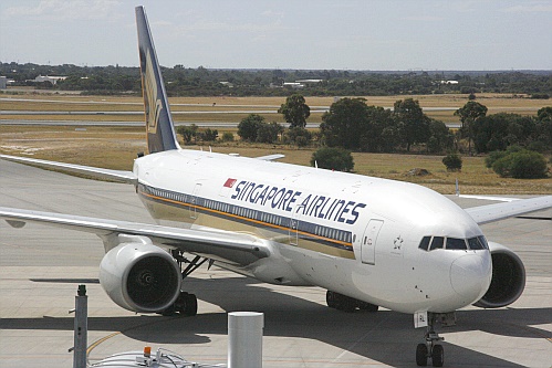 Singapore Airlines B 777 Singapore Airlines B 777