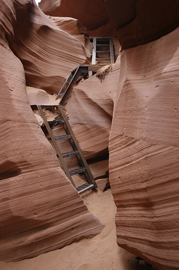 Lower Antelope Canyon
