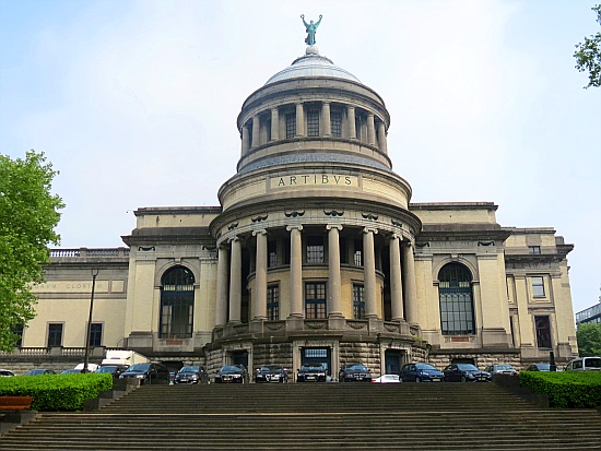 MUSEES ROYAUX DART ET DHISTORIE bzw. KONINGLIJKE MUSEA VOOR KUNST EN GESCHIEDENIS