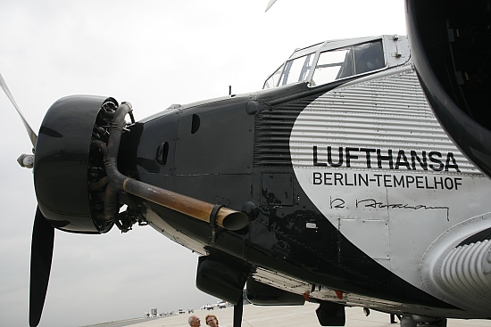 JU 52 - Berlin Tempelhof JU 52 - Berlin Tempelhof